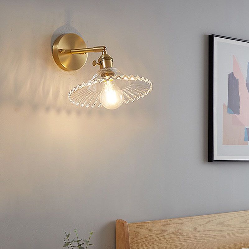 Metal 1-Light Wall Lamp in Modern Luxury Style Geometric Glass Wall Light in Gold