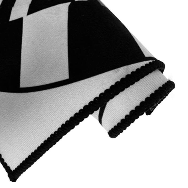 Black Modern Carpet Polyester Geometric Carpet Non-Slip Backing Carpet for Home Decor