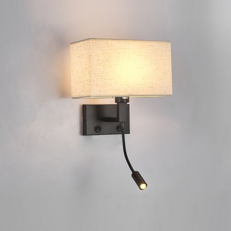 Modernes Metall -Lesen Wandleuchten Quader 2 Lichter Wandleuchte mit natürlicher Sackleinen