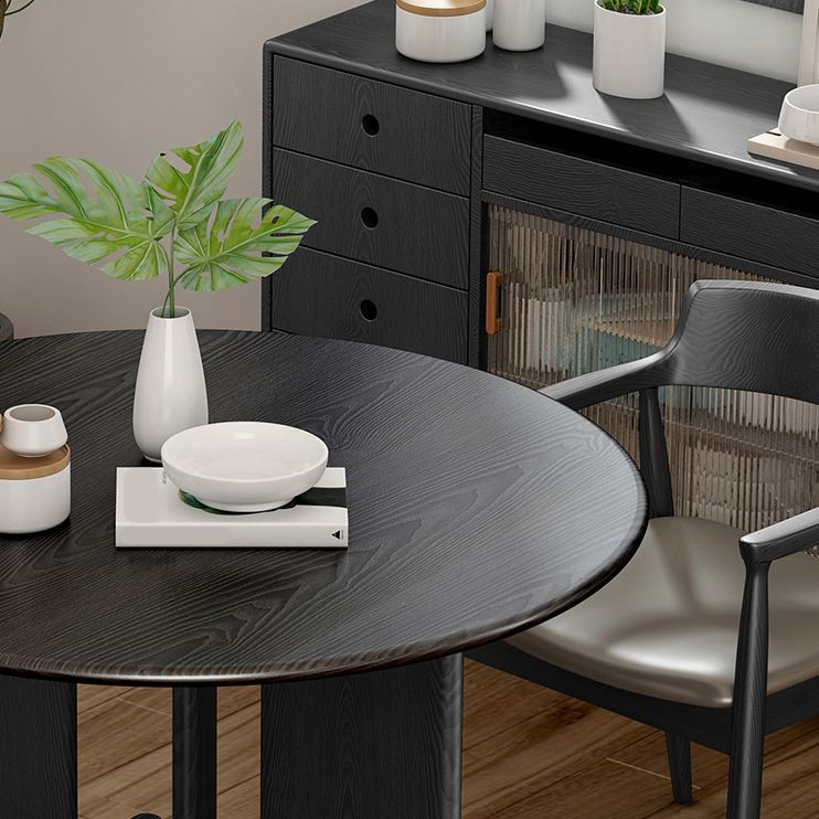 Modern Style Round Dining Table Solid Wood Dining Table in Black