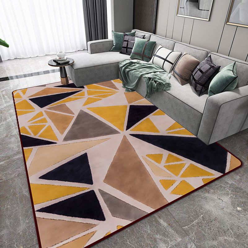 Minimalist Modern Rug in Yellow Colorblock Triangle Pattern Rug Polyester Pet Friendly Carpet for Home Decoration