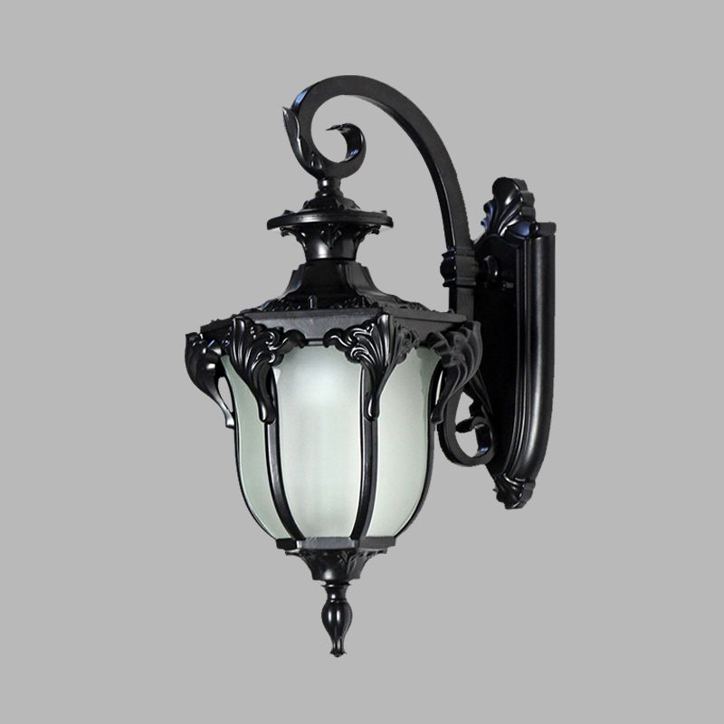 Lampada di foglie di applique esterni di ghianda in vetro bianco 1 leggero lampada da parete di finitura nera/ottone con braccio turbinale