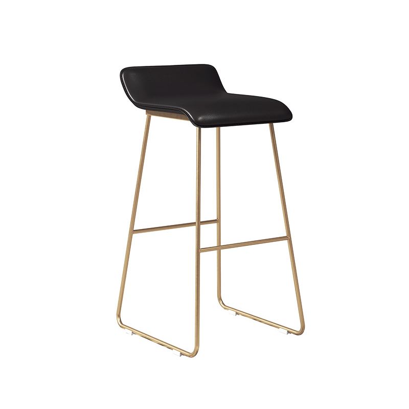 Taburete de bar redondo Glam, taburete de bar de cuero sin brazos con reposapiés, base de hierro