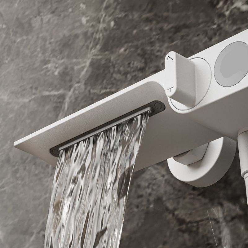 Modern Wall Mounted Faucet 2-Handle and 2-Hole Bath Faucet Trim