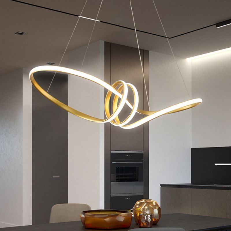 Acrylgold -LED -LED Hängende Lampe im modernen Einfachheit Eisen linearer Kronleuchter für Esszimmer