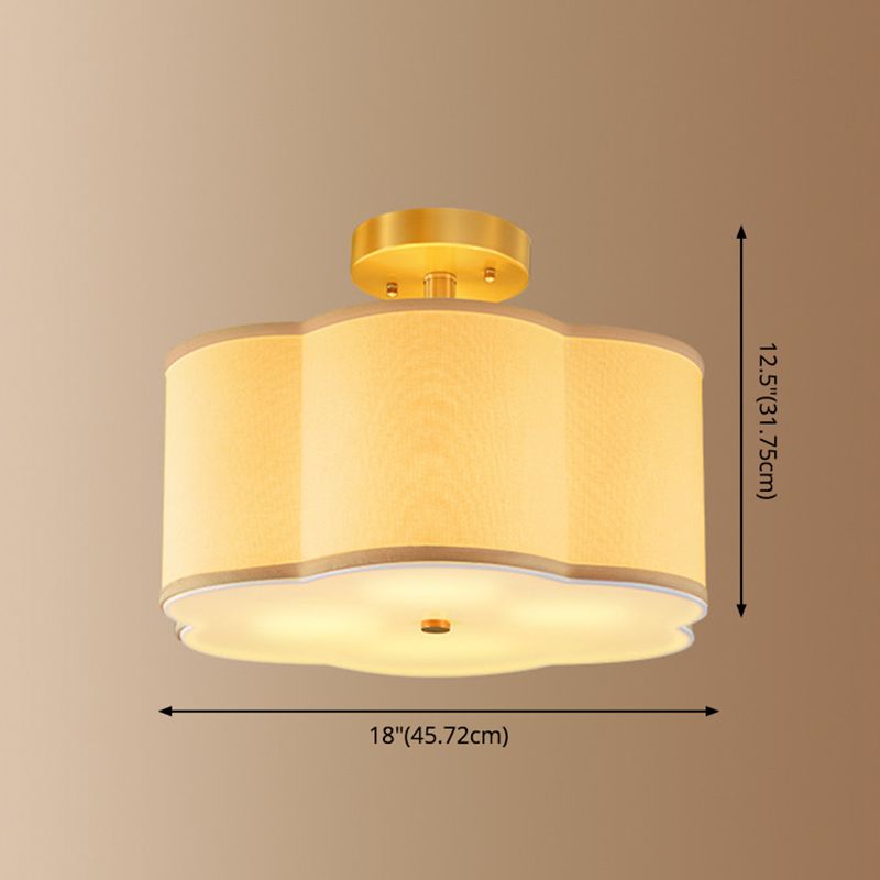 Lámpara de techo semiempotrada de tela rústica con montaje semiempotrado de flores