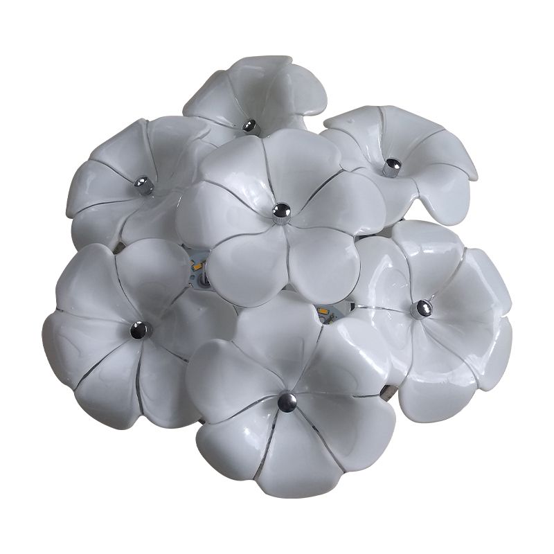 Plafonnier en forme de fleur pour chambre à coucher adulte, une tête en métal, magnifique luminaire blanc encastré
