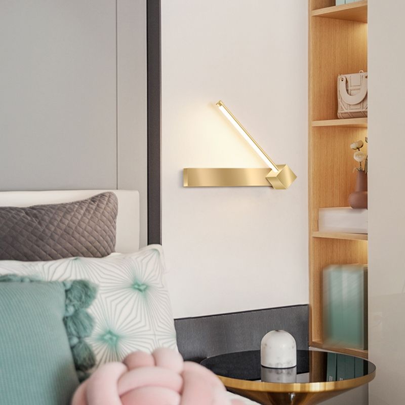 Modern Metal Wall Sconce Linear Shape Wall Light with Silicone Shade in Gold for Bedroom