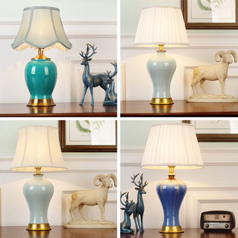 Lumière de nuit en forme d'urne à la main MODERNE Céramique 1-Bulbe Green / Green Light Table avec ombre ficto