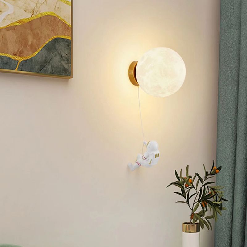 Nordic Style Iron Wall Light Ball Shape Wall Lamp for Children's Room (Included Doll)