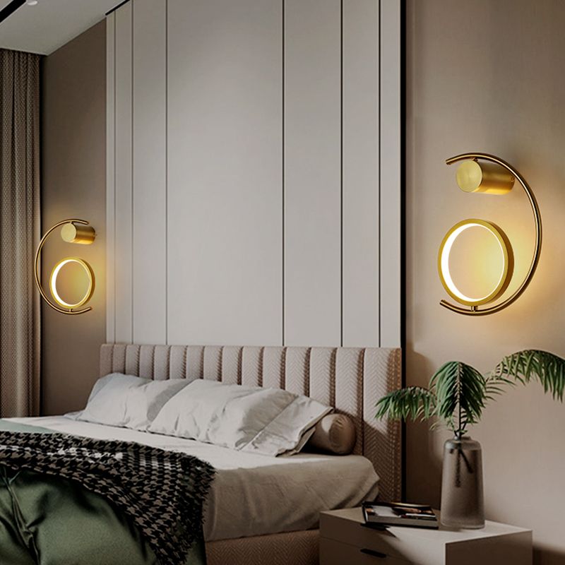 Modern Linear Wall Mounted Light Fixture Metal 1 Light Wall Sconce for Living Room