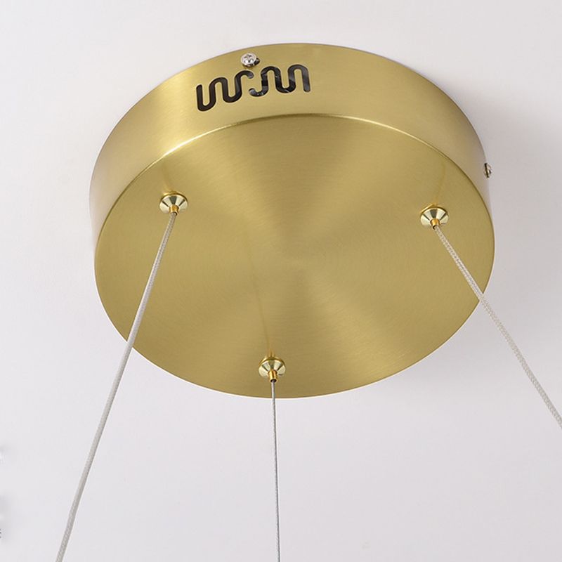 Lampadario in alluminio elettroplato a pendente lineare a LED di lusso moderno con tonalità in silicone