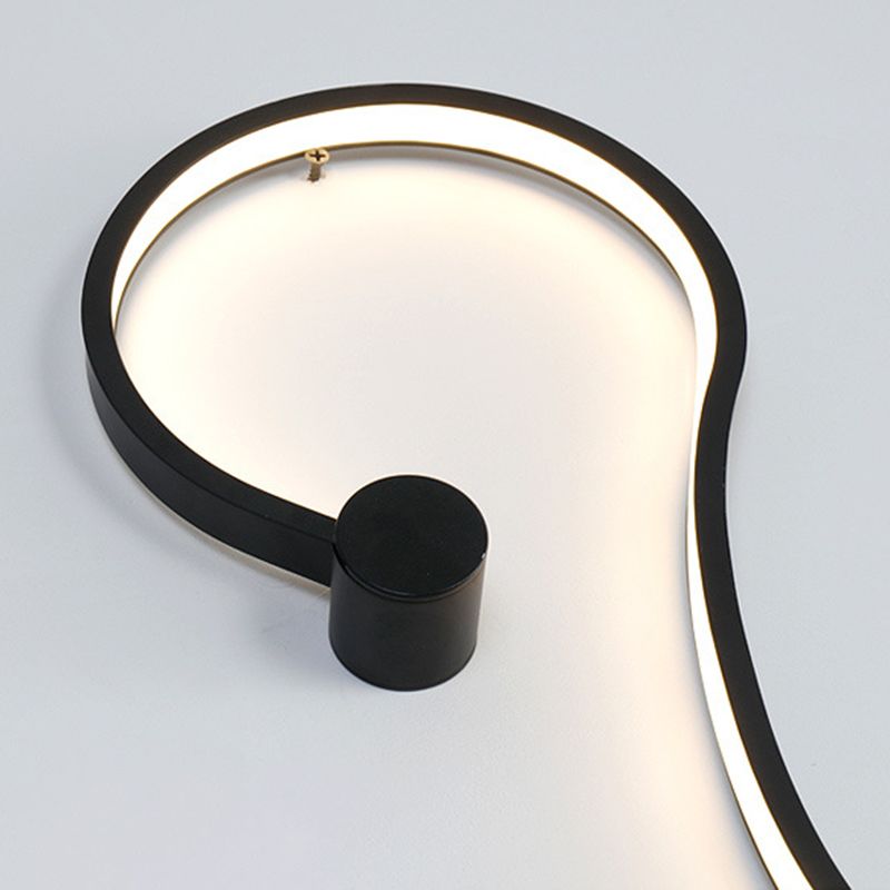 Modern Simplicity LED Wall Light Lacquered Aluminium Linear Wall Sconce with Acrylic Shade