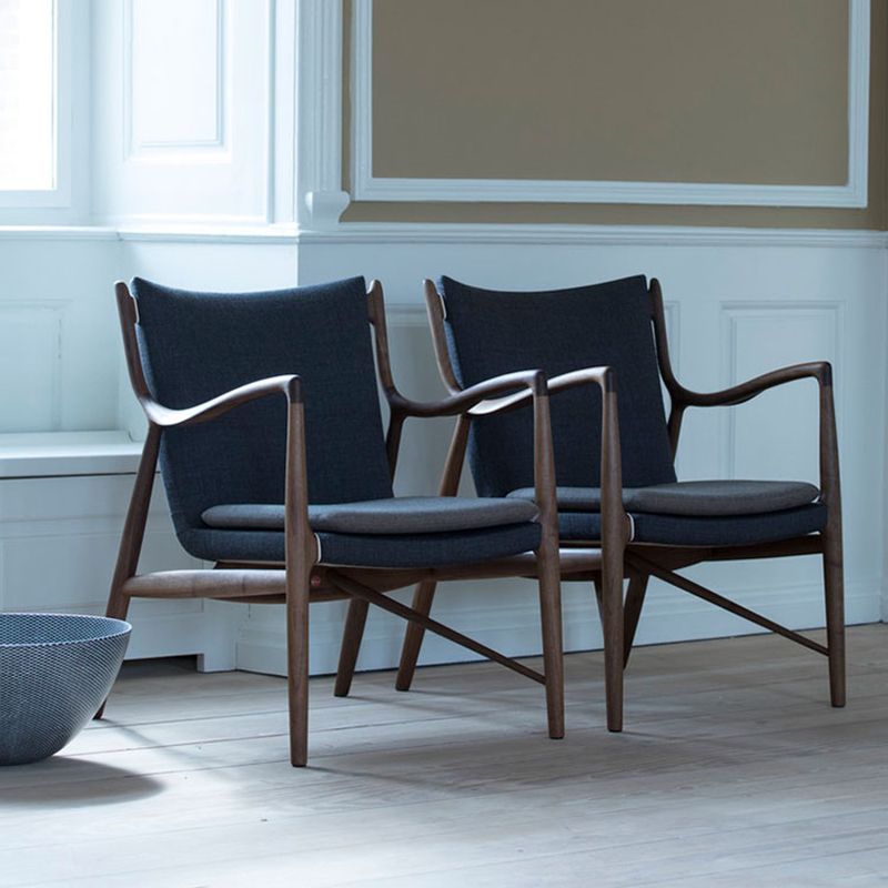 Arms Included Fixed Back Armchair Living Room Chair with Cushion