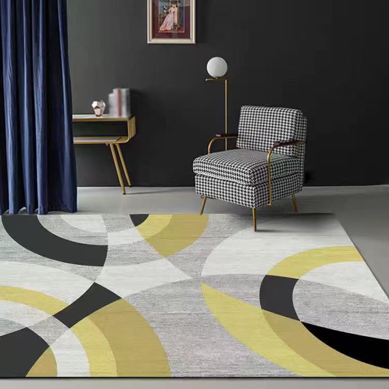 Gray Modern Carpet Polyester Graphic Indoor Carpet Non-Slip Backing Carpet for Home Decor