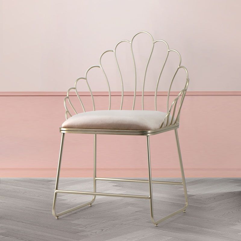 Upholstered Side Chairs Nordic Style Windsor Back Side Chair