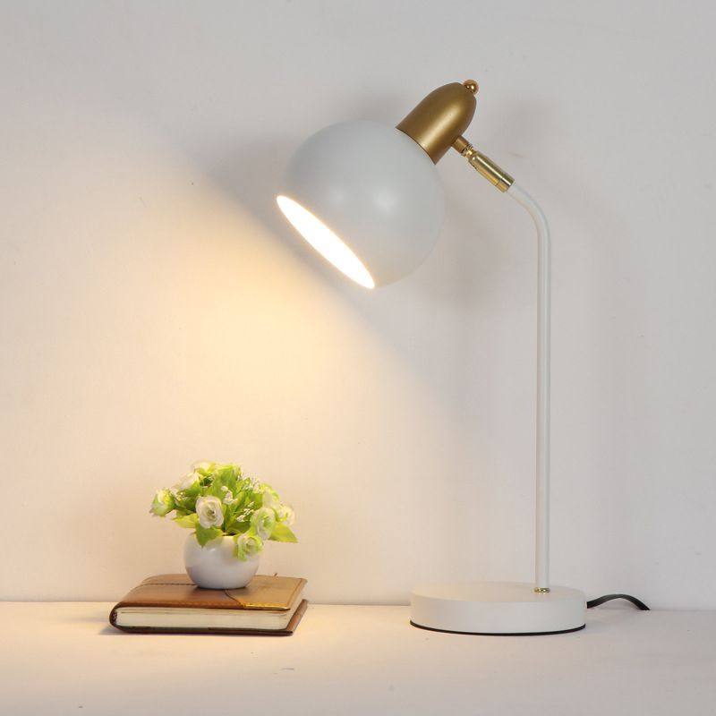 Lighting de mesa de domo metálico Macaron 1 Lámpara de lectura ajustable de cabeza para dormitorio