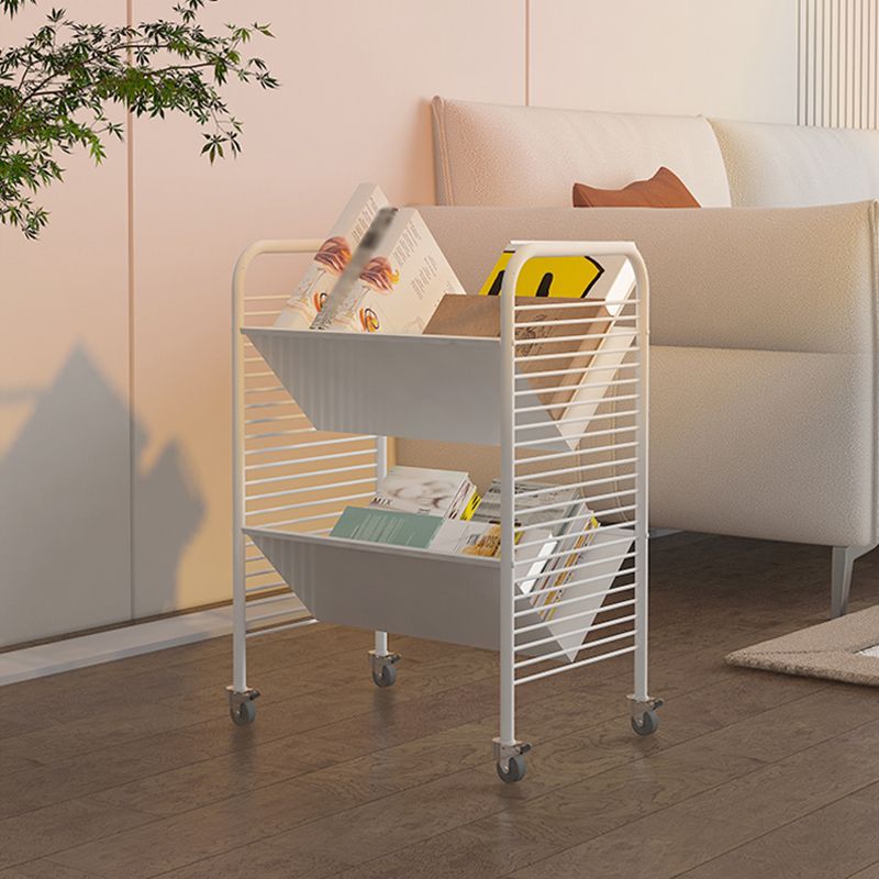 Industrielle geometrische Bücherregal Metal Open Back Bücher mit Rädern, 21,7 "H x 11,4" W.