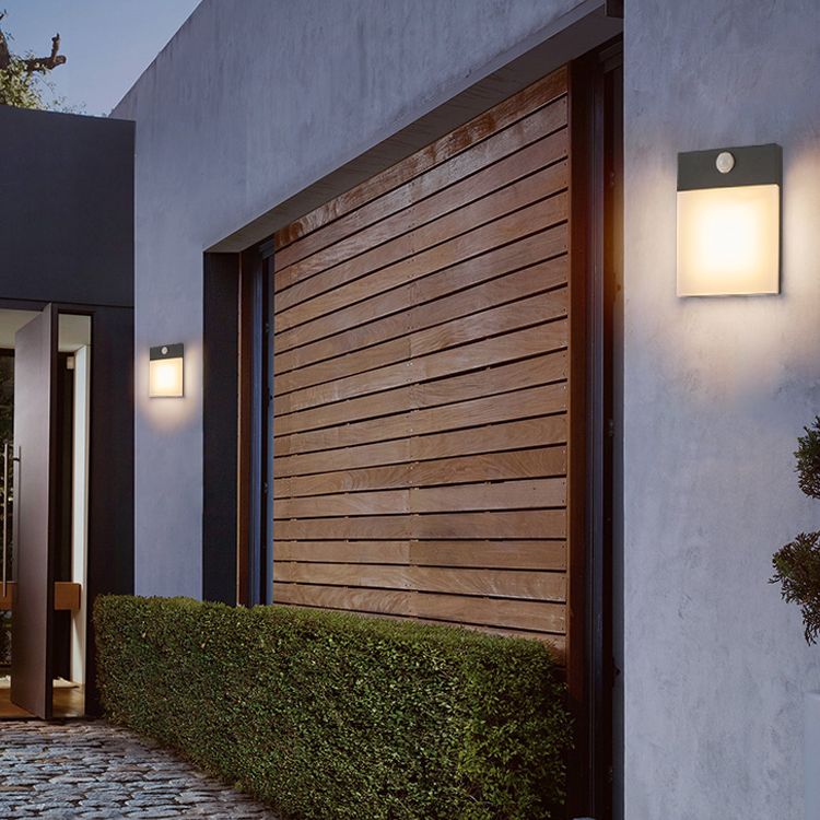 Black Modern Metal Wall Sconce Rectangle Shape Wall Light with Acrylic Shade for Courtyard