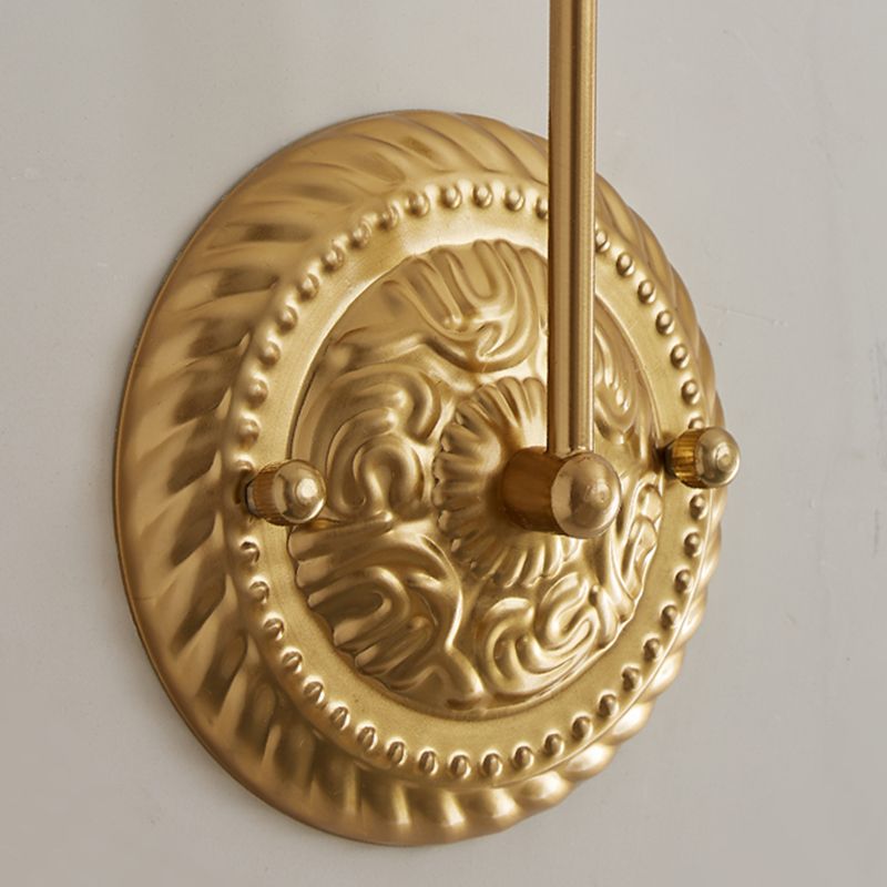 Modern Style Metal Wall Sconce Crystal Shade Wall Light for Dining Room