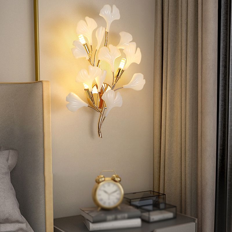 2 / 3 - Light Ginkgo Leaf Shape Wall Light Iron and Plastic Wall Sconce in Gold and White