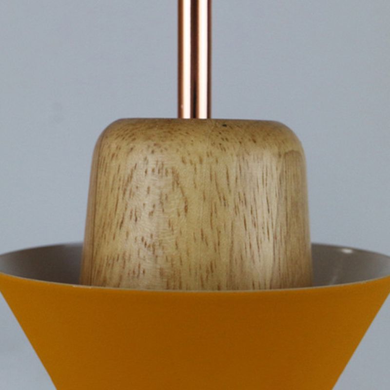 Tonalità in metallo appeso leggero stile nordico 1 ristorante leggero con soffitto a sospensione con top in legno