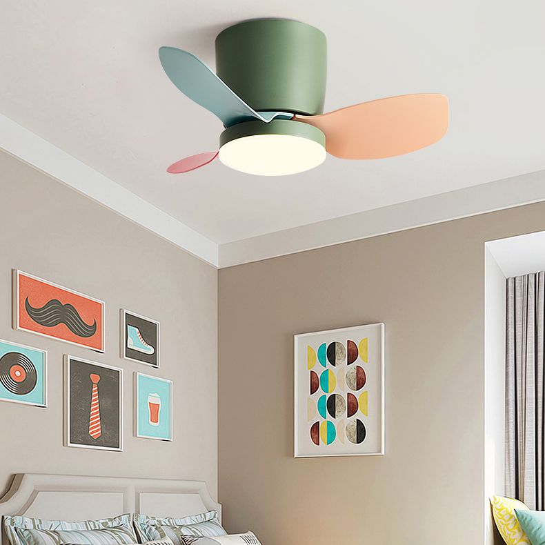 Ventilador de techo de estilo moderno Ligera 1 Luz de ventilador de techo para la habitación de los niños