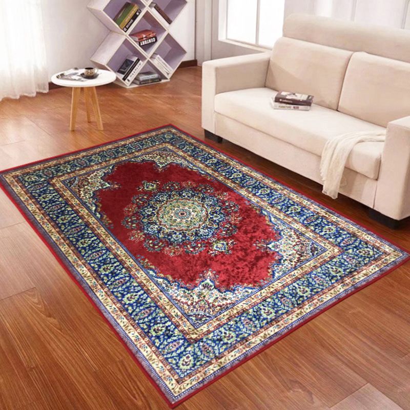Fancy Red Carpet Medallion Pattern Traditional Area Rug Polyester Non-Slip Backing Rug for Bedroom