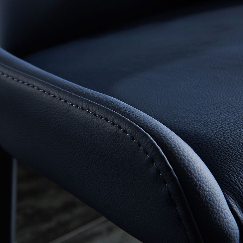 Silla de comedor de metal moderno, silla lateral de comedor de cuero sintético para uso en restaurantes