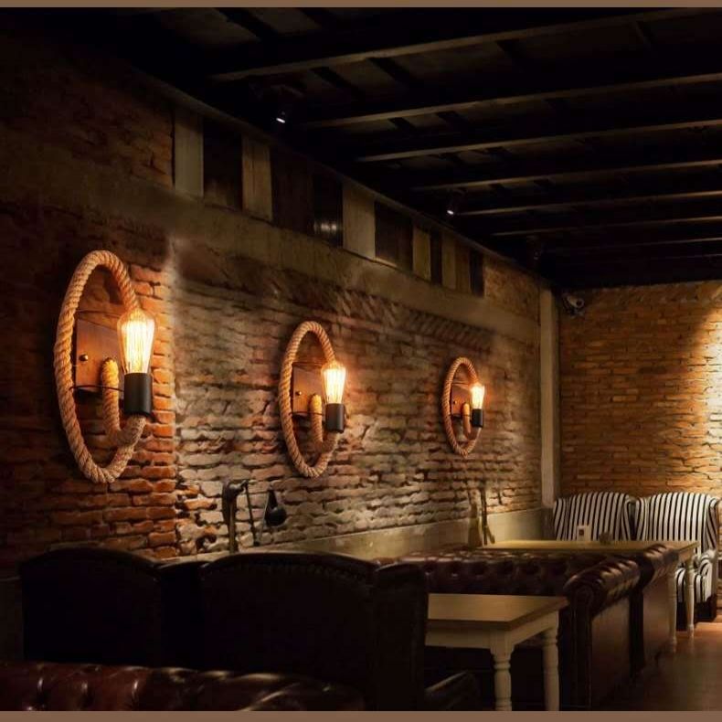 Wagon Wheel Indoor Wall Lighting Lodge Style Wall Mount Light with Rope Shade