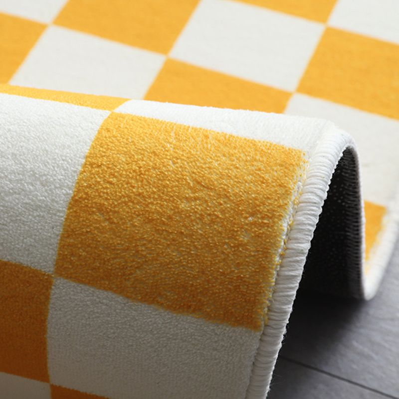 Checkerboard Living Room Rug Polyester Geometric Rug Non-Slip Backing Rug