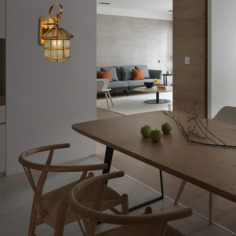 1-Head Geometric Sconce Light Fixture Traditional Gold Metal Wall Light Sconce for Foyer