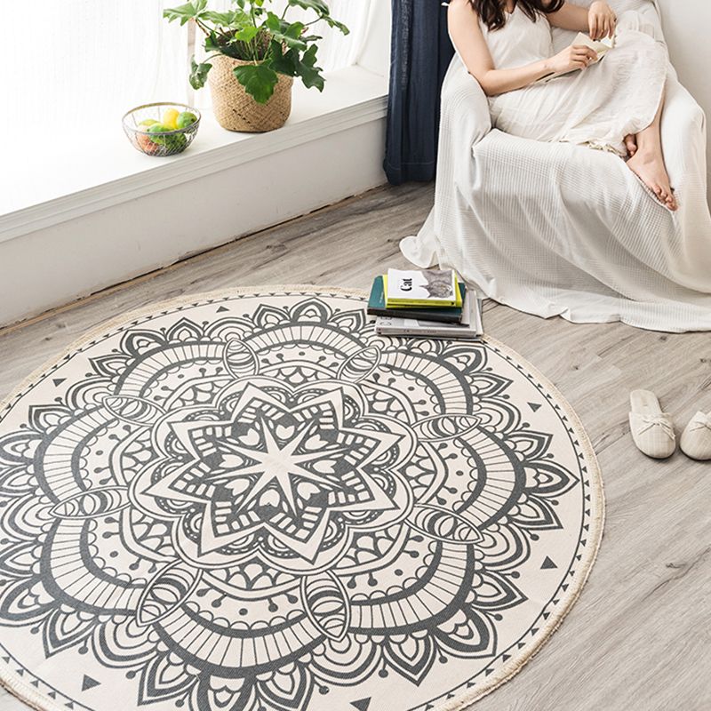 Classical Moroccan Round Rug Comfort Traditional Floral Printed Carpet Cotton Blend Friendly Washable Carpet for Living Room