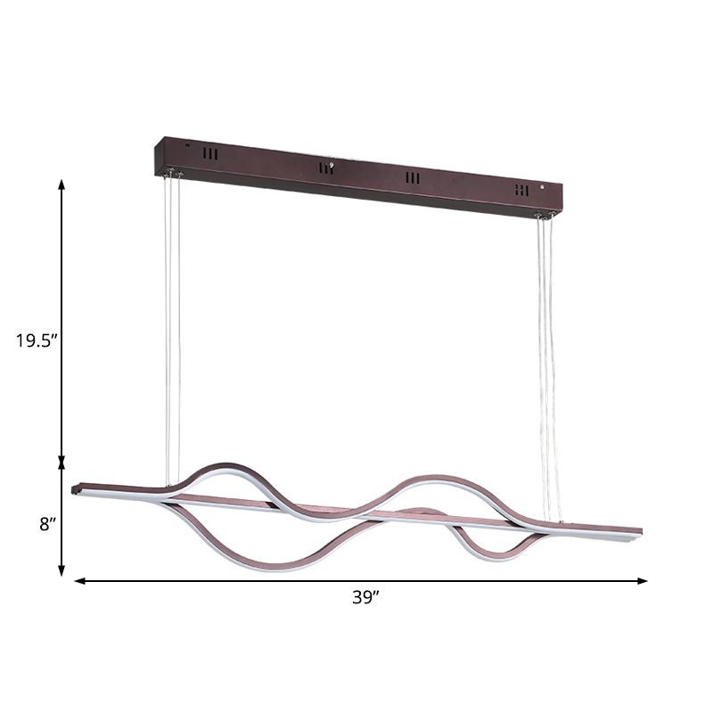 Éclairage à la salle à manger LED avec une nuance en acrylique torsadée