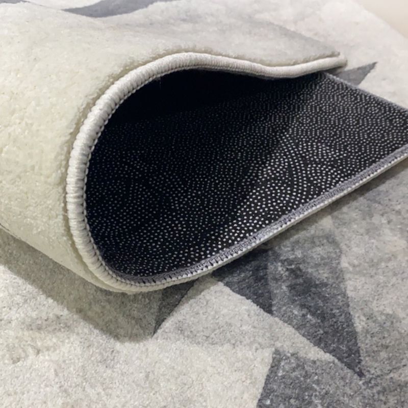 Modern Geometric Soft Rug Rectangle Gray Tone Loom Rug for Bedroom