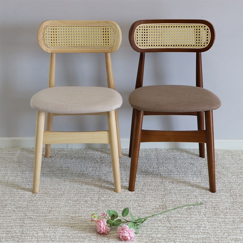 Gestoffeerde armloze eetkamerstoelen rattan zijstoelen met houten benen (set van 2)