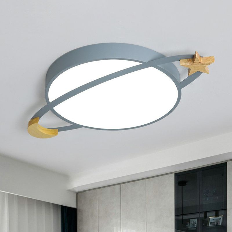 Planeetvormige inbouwlamp Scandinavische metalen slaapkamer LED-plafondlamp met houten maan en ster