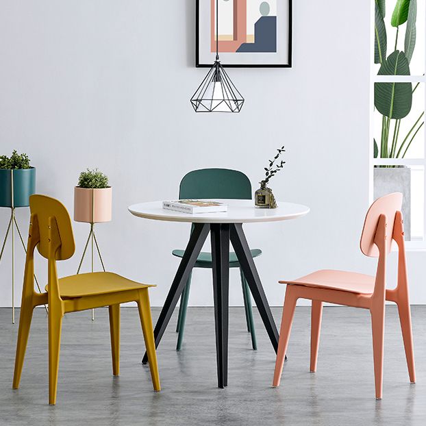 Scandinavische stijl Open achterkant Dining Side stoel Plastic Dining Armless Stoel