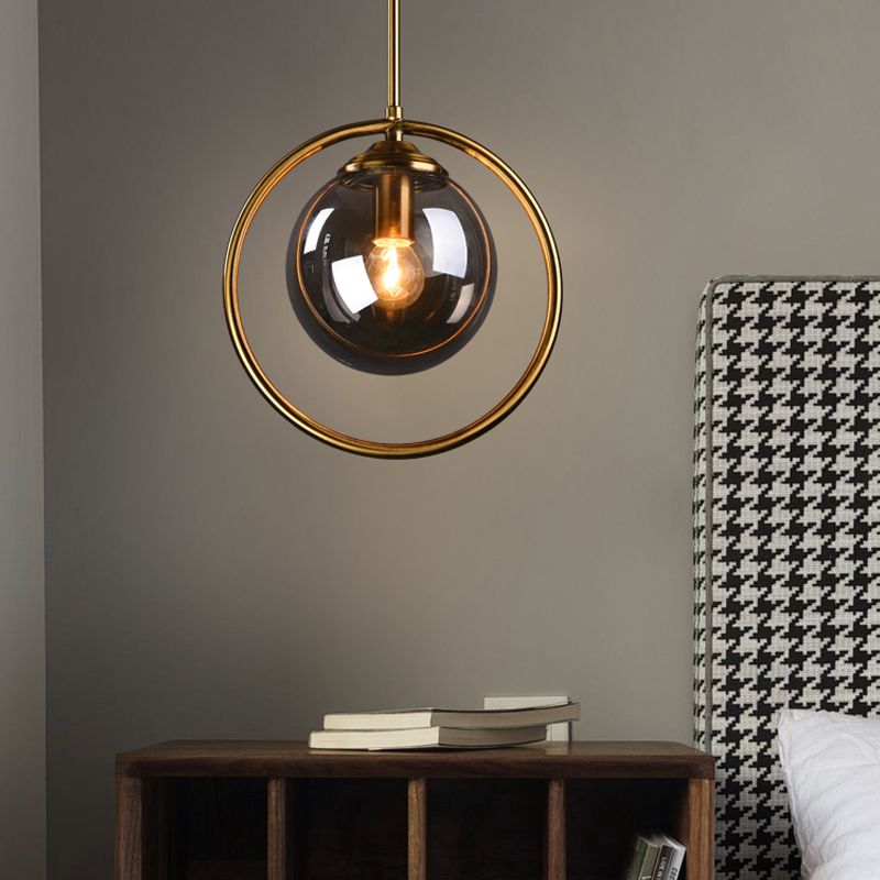 Luminaires suspendus en métal Globe lampe de suspension nordique avec nuance en verre