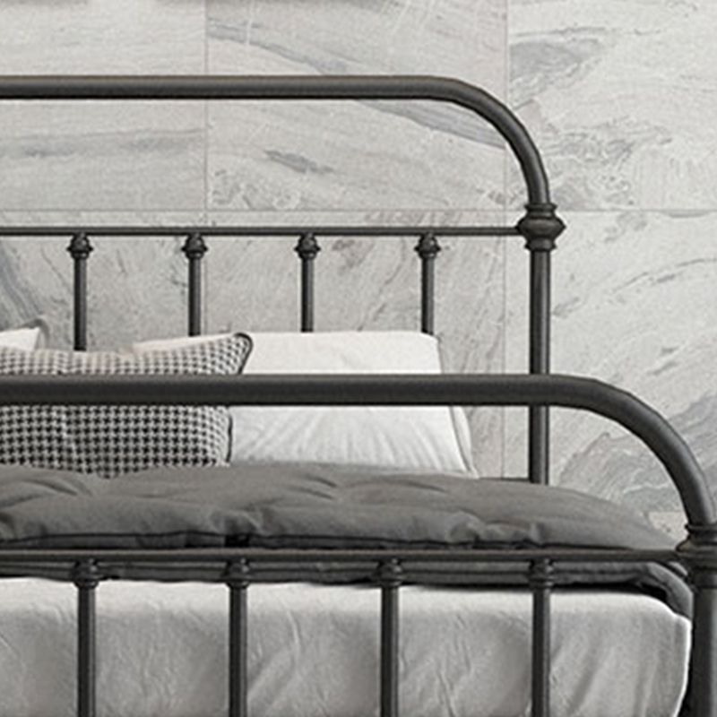 Open-Frame Bed with Spindle Headboard and Metal Legs in Solid Color