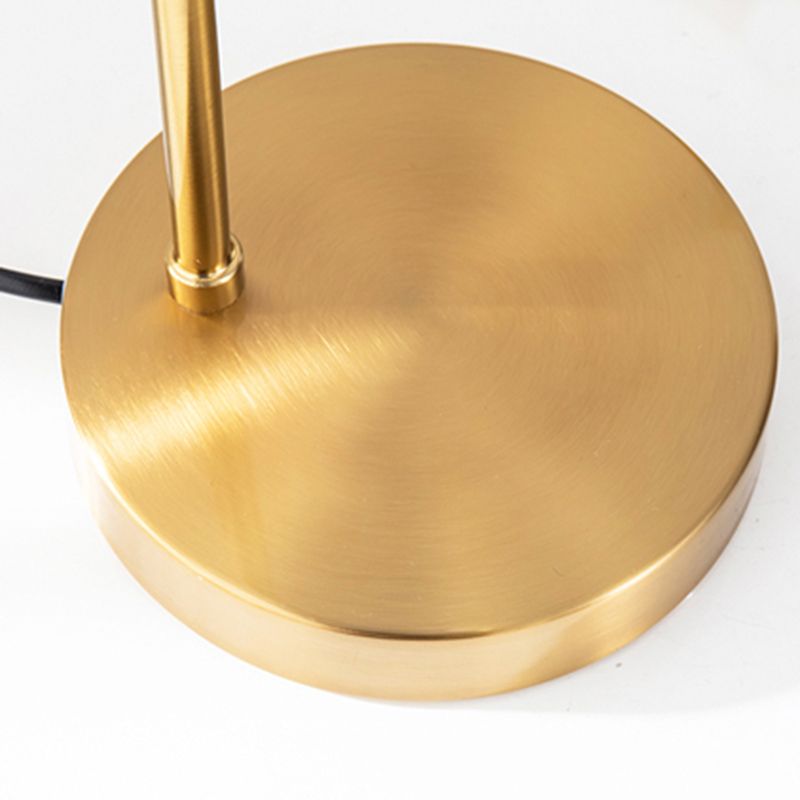 Lámpara de mesa de cuello de cabello dorado Luz de la mesita de vidrio blanco de 1 luz con sombra de pelota