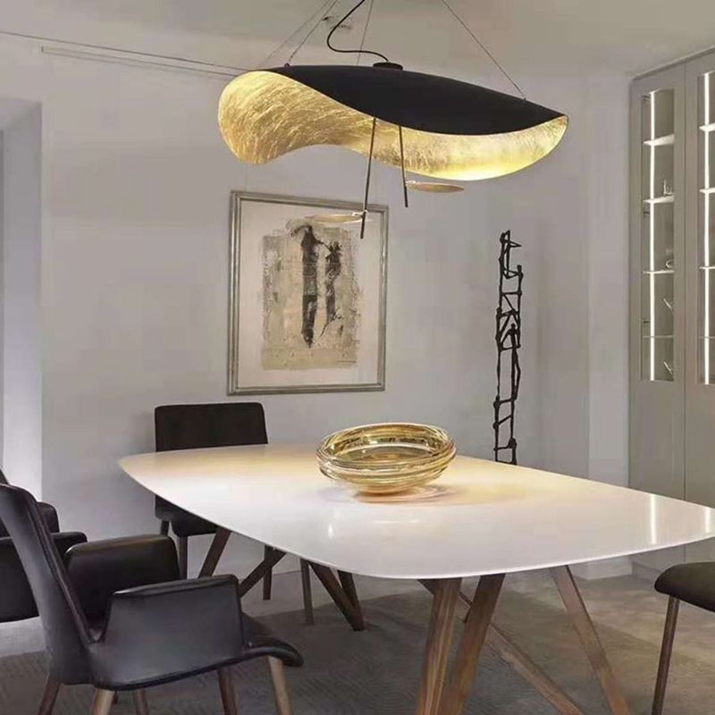 Lampe suspendue à LED d'or dans le pendentif en fer laqué moderne de style artistique pour salle à manger