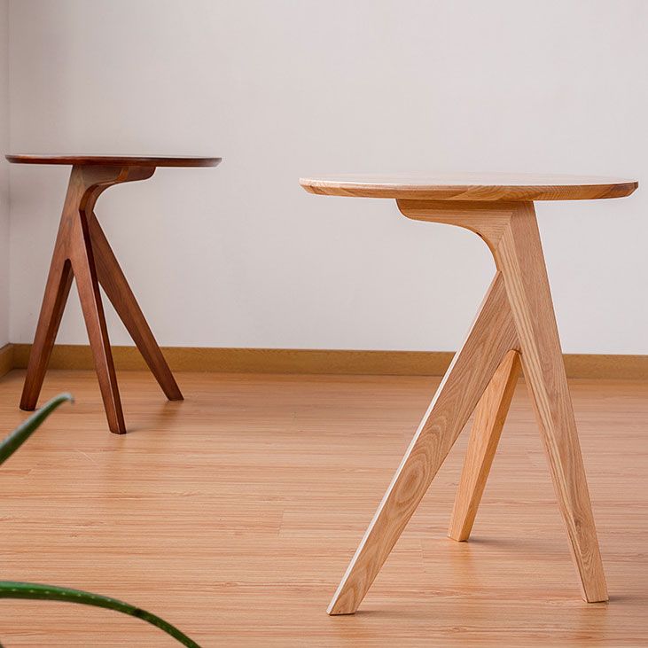 Solid Wood Round Top Side Table 23.6 " Tall 3 Legs End Table