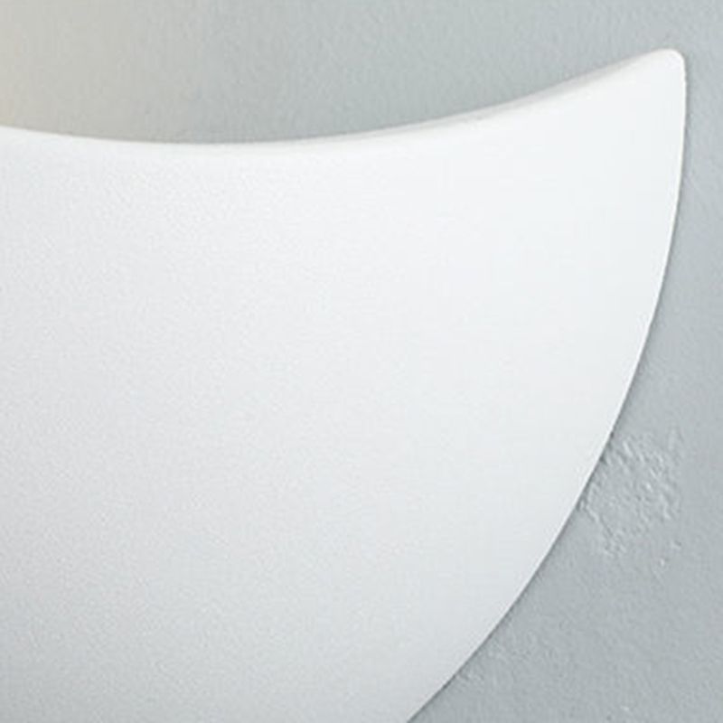 Modern Style Waveform Shape Wall Sconce Metal 1 Light Sconces for Outdoor