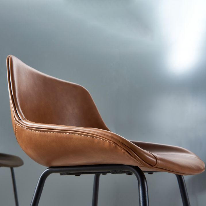 Contemporary Footrest Restaurant Stool Matte Finish Leather Barstool