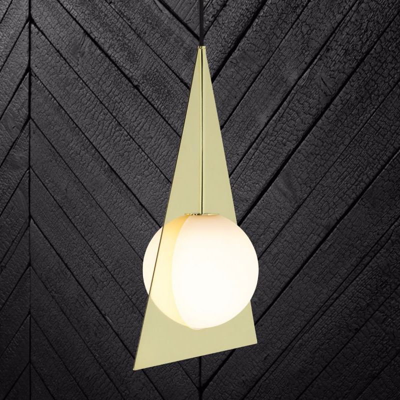 Triángulo Costeo de techo Luz de metal moderno 1 cabezal kit de lámpara colgante de oro con sombra de vidrio blanco global