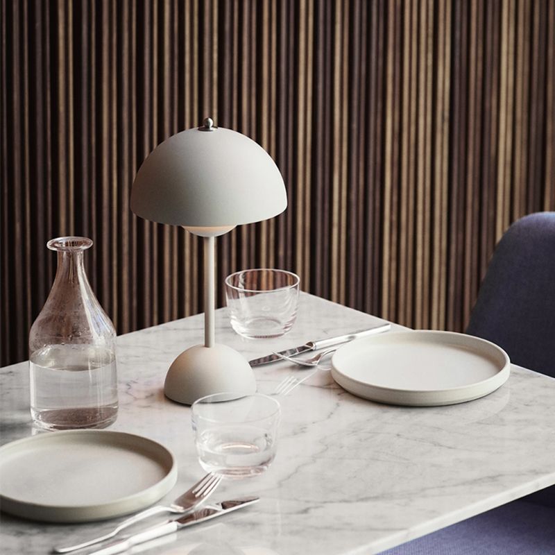 Table de table en forme de dôme lampe de table de nuit en métal de style nordique pour chambre à coucher