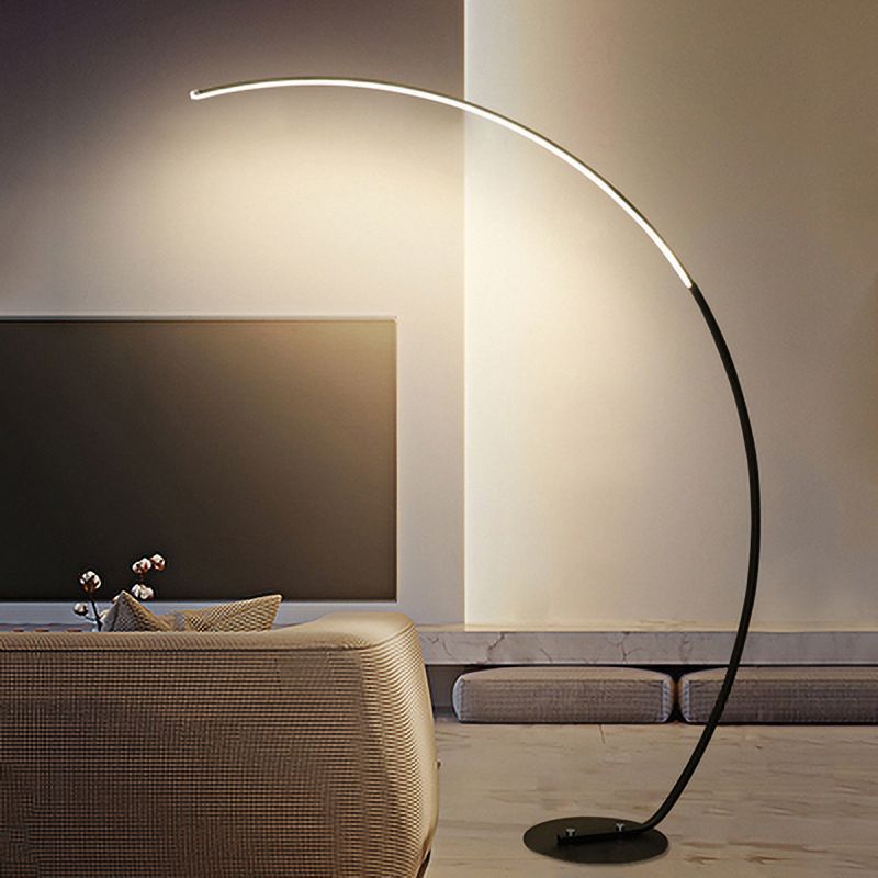 Lampadaire en forme d'arc en aluminium LED minimaliste LED debout pour le salon