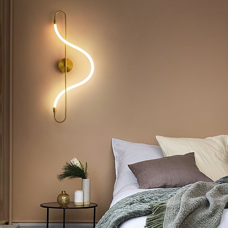 Modern Style Linear Wall Light Gold 1 Light LED Wall Sconce for Living Room