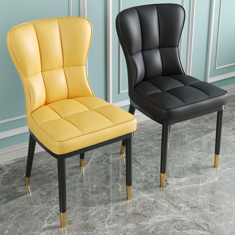 Silla lateral casera escandinava Silla de comedor tapizada de metal con respaldo sólido